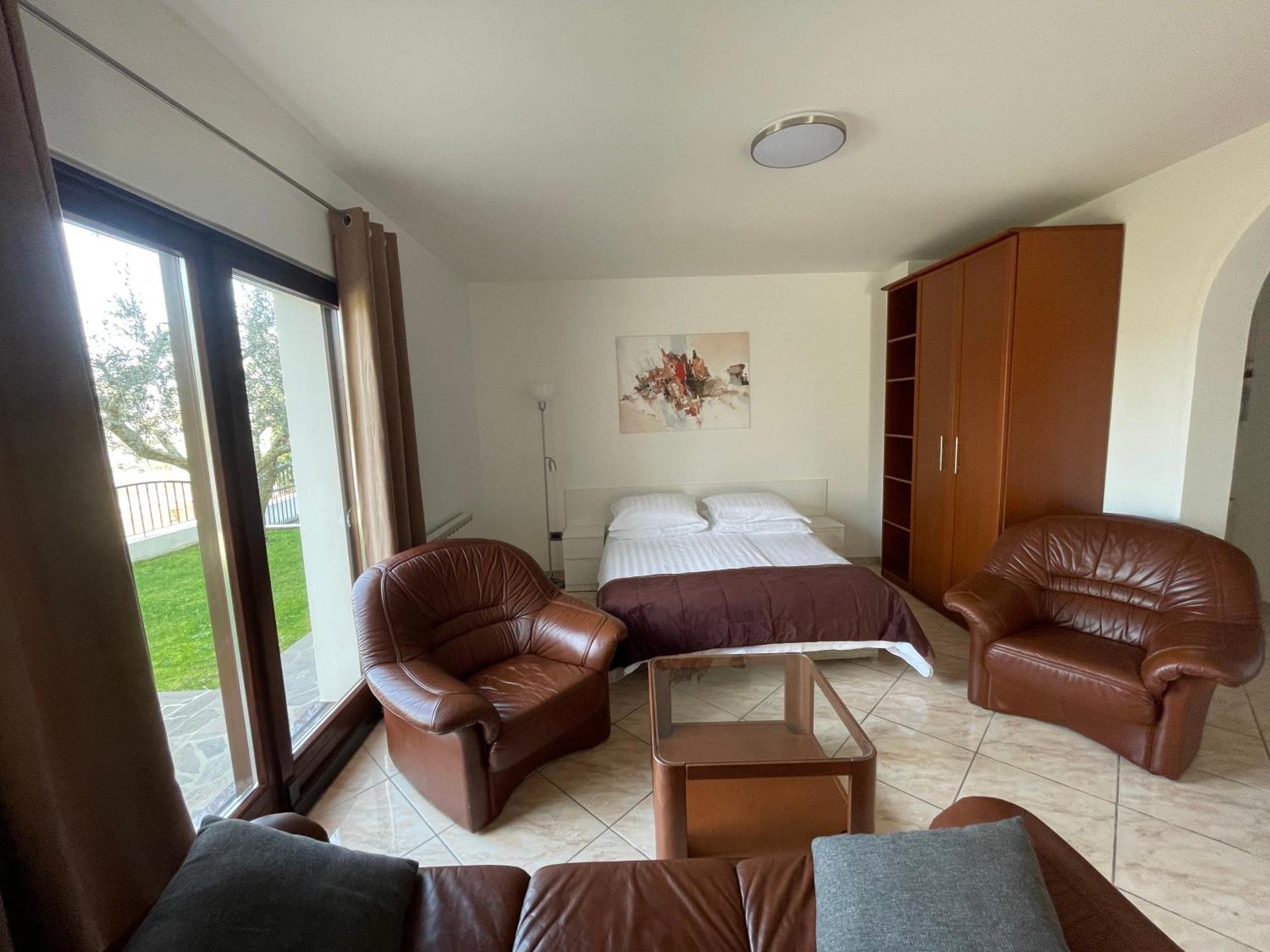 Apartma Barbara Koper Buitenkant foto