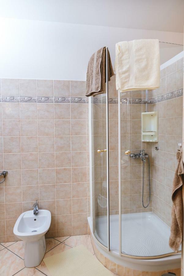 Apartma Barbara Koper Buitenkant foto